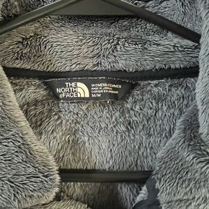 The North Face women’s cozy pullover